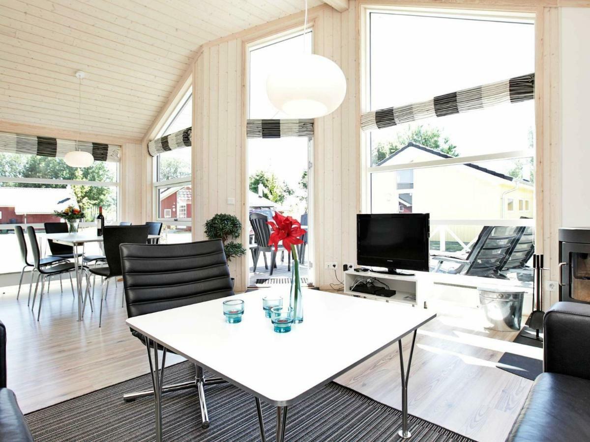 6 Person Holiday Home In Gro Enbrode Großenbrode 外观 照片